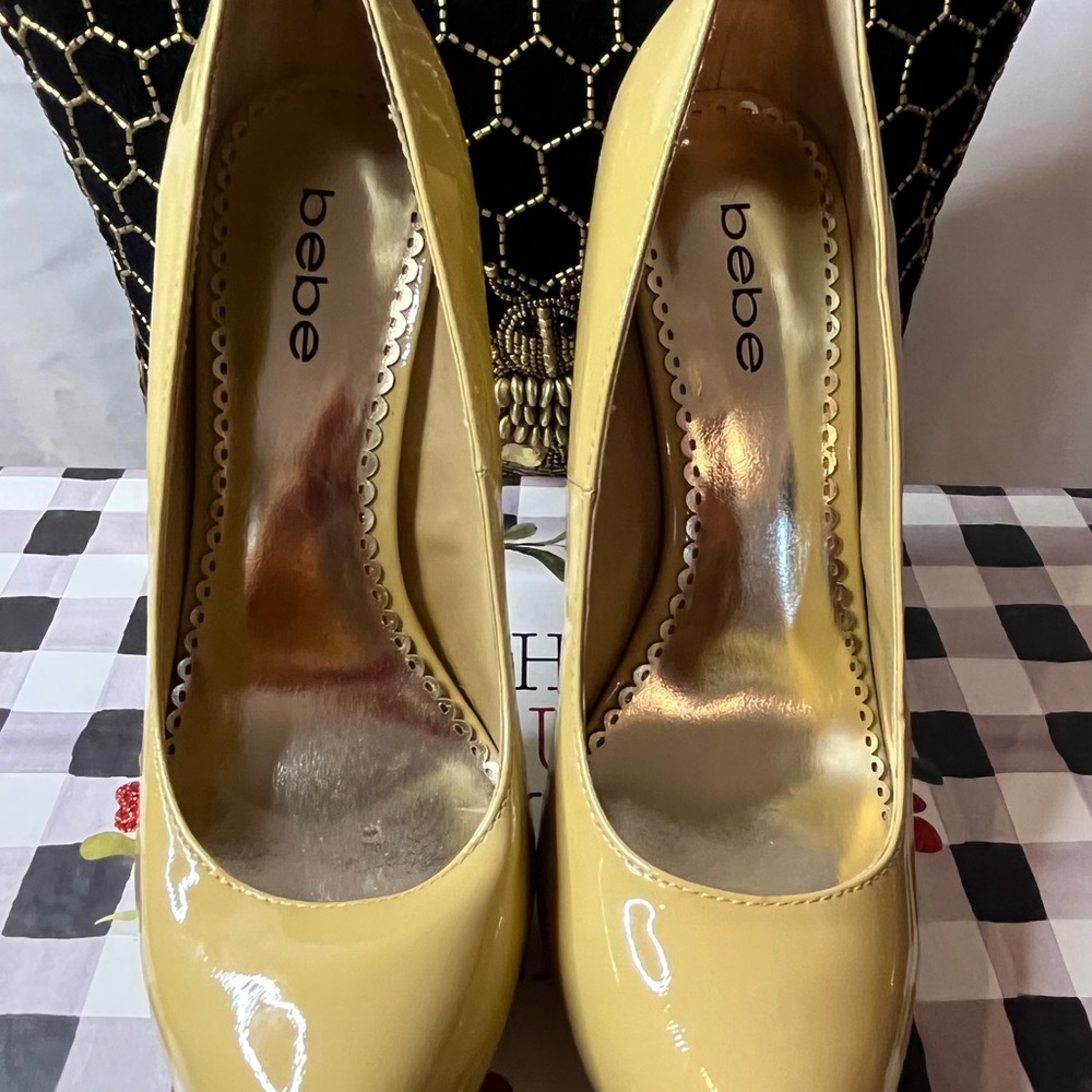 BeBe Tan Pump